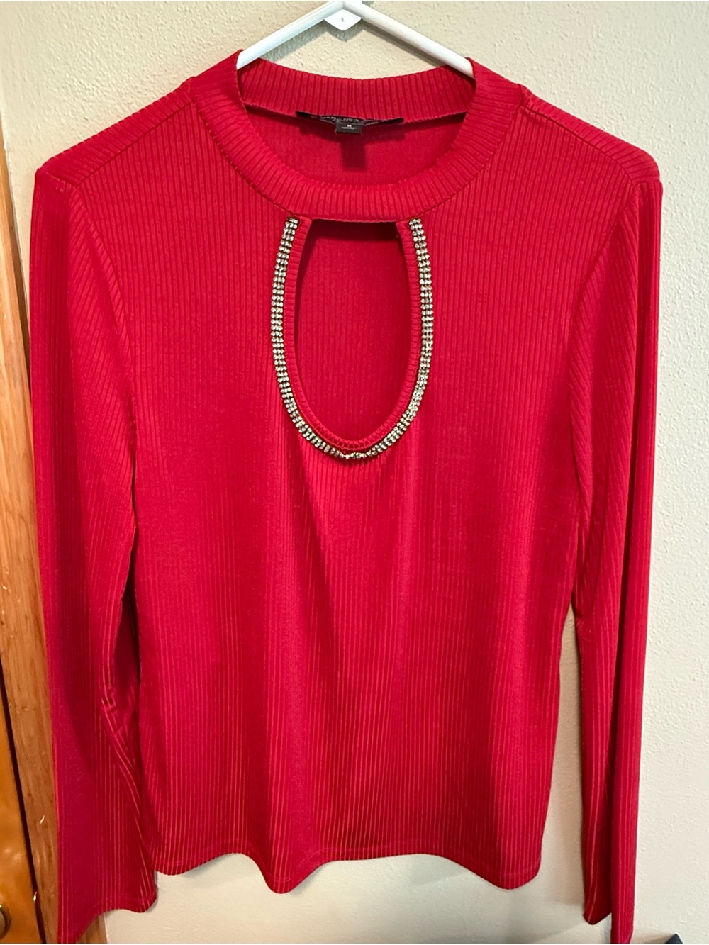 Marc New York Red Ribbed Long-Sleeve Top with Jeweled Keyhole